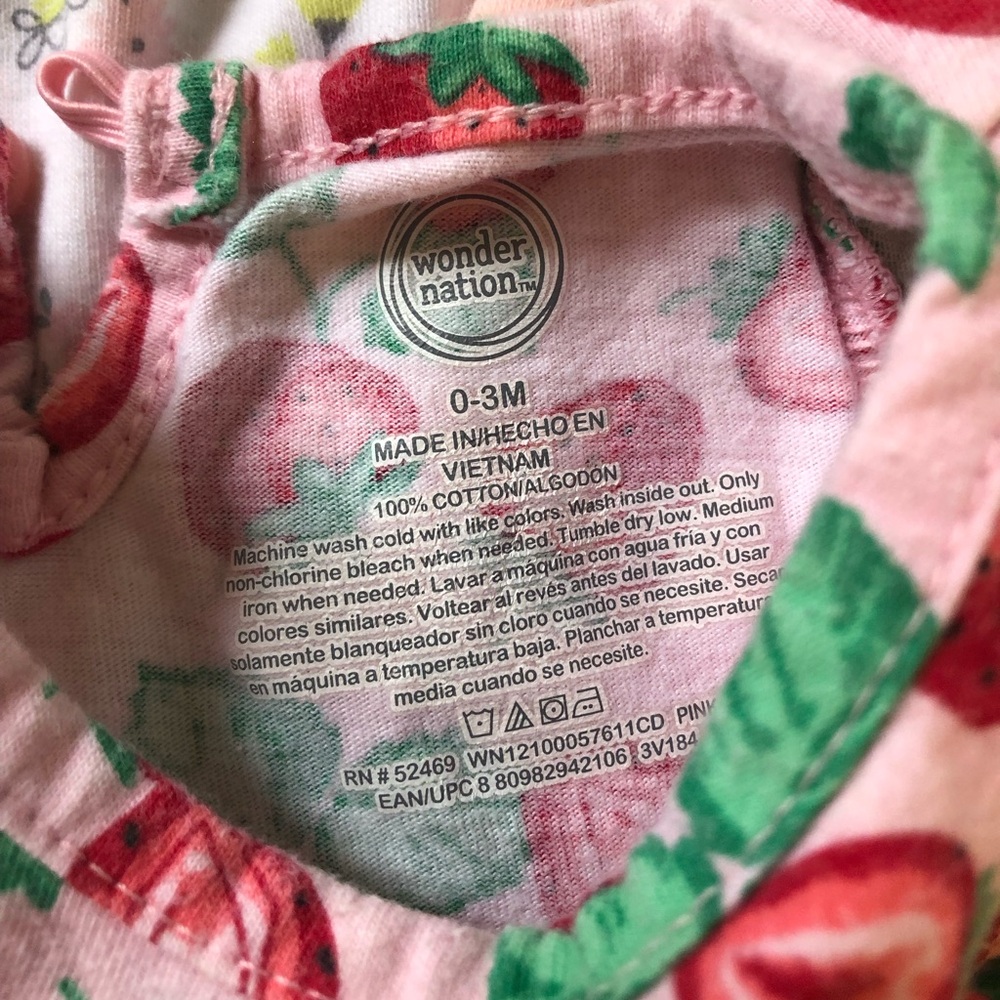 Baby Girl Lot Clothing Set in Pink, Flowers, Strawberries rompers and sleepers - Picture 12 of 14